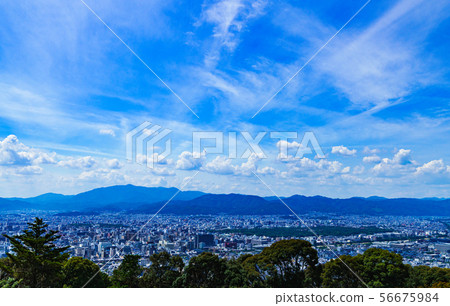 [Sightseeing image of Japan] Panoramic view overlooking the north side of Kyoto, a tourist city, in the center of Kansai 56675984