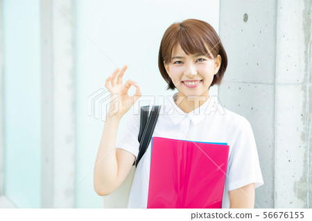 笑臉大學生 56676155