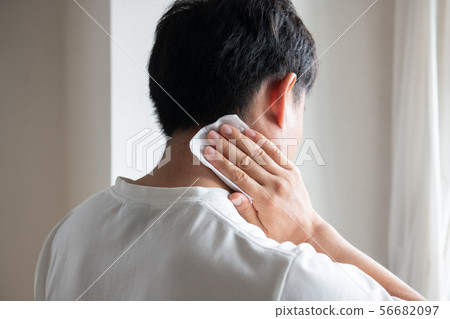 老化氣味，男性氣味，汗水，身體護理，體味 56682097