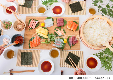 Hand rolled sushi Hand rolled sushi 56683243