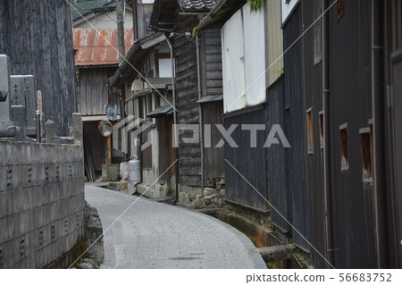 [Wakasacho, Tottori Prefecture] Townscape of Kura Street 56683752
