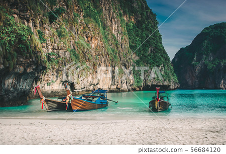 Maya bay Phi Phi Leh island, Krabi Thailand Maya bay Phi Phi Leh island, Krabi Thailand 56684120