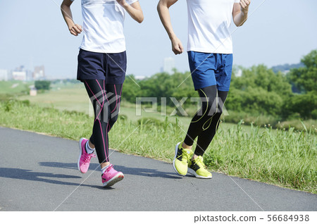 Running runner men and women 56684938