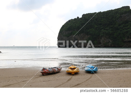 Sea	 56685288