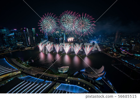 新加坡夜景和煙花 新加坡夜景和煙花 56685515