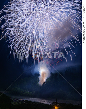 Ani fireworks and lanterns 56688258