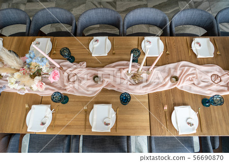 luxury dinner Banquet in the restaurant. Beautiful and exquisite decoration of the wedding 56690870