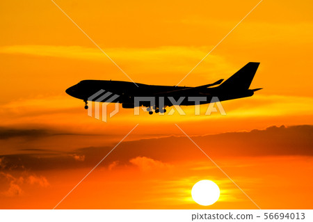 朝日和飛機 56694013