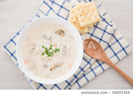 Clam chowder 56695364