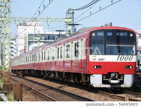 Keikyu New Type 1000 (Aluminum Car) Airport Express bound for Shinshiko 56695605