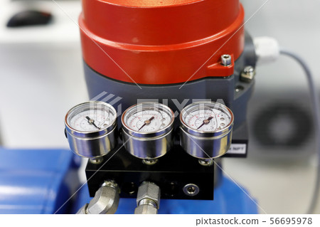 analogue pressure gauges 56695978