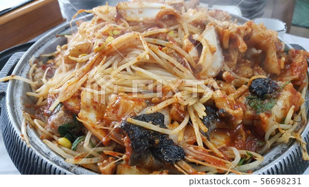 Steamed seafood 56698231