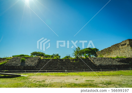 世界遺產Monte Alban廢墟在墨西哥 世界遺產Monte Alban廢墟在墨西哥 56699197