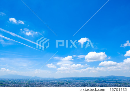 [Photo Material] Blue Sky, Sky, Summer Sky, Cityscape Background, Background Material, August Copy Space 56701583
