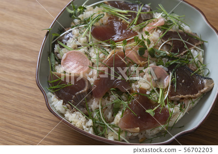 Hand kneaded sushi Hand kneaded sushi 56702203