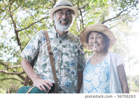 高級夫婦，國內旅行，暑假，陽光 56708263