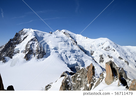 Mont-Blanc lies in the back, following Mont-Blanc du Tacul and Mont-Modit Mont-Blanc lies in the back, following Mont-Blanc du Tacul and Mont-Modit 56711479