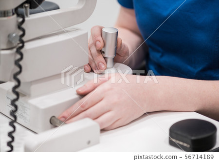 equipment in the eye clinic 56714189