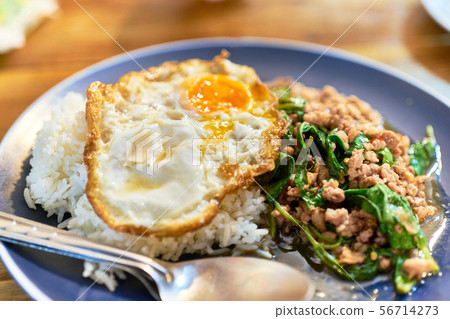 Gapao rice that seems to be delicious 56714273
