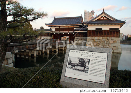 廣島城堡在黃昏 廣島城堡在黃昏 56715443