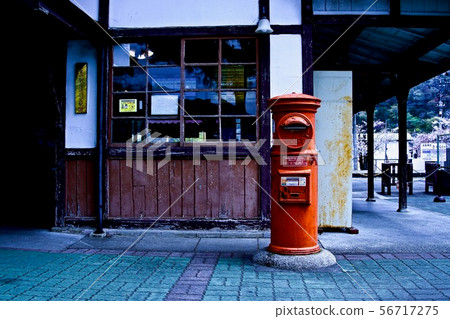 Countryside retro red post 56717275