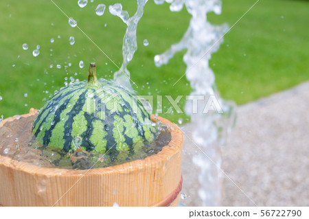 Watermelon chilled with cold water 56722790