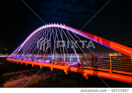 臺灣臺中情人橋 Taiwan Taichung Tai Hang Bridg 56725987