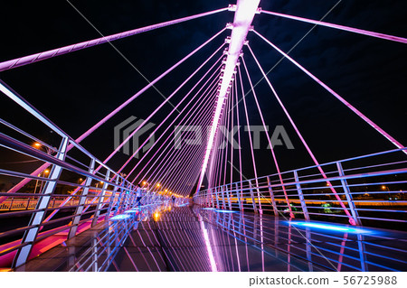 臺灣臺中情人橋 Taiwan Taichung Tai Hang Bridg 56725988