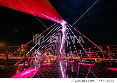 臺灣臺中情人橋 Taiwan Taichung Tai Hang Bridg 56725989