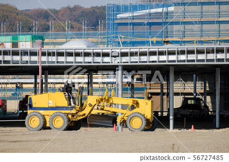 Construction site Work vehicle Worker Construction site Work vehicle Worker 56727485