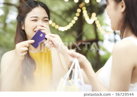 Women Shopping Women Shopping 56729544