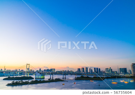 Beautiful architecture building cityscape of tokyo city with rainbow bridge Beautiful architecture building cityscape of tokyo city with rainbow bridge 56735604