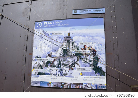 Information board written in Japanese at the Aiguille du Midi observatory 56736886