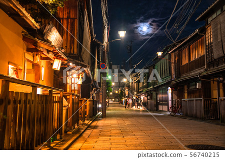 《Kyoto Prefecture》Gion Shirakawa/Scenic cityscape 56740215