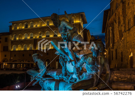 Florence night view 56742276