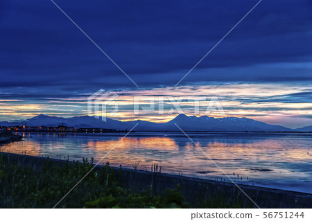 Shiretoko Peninsula (June evening view) 56751244