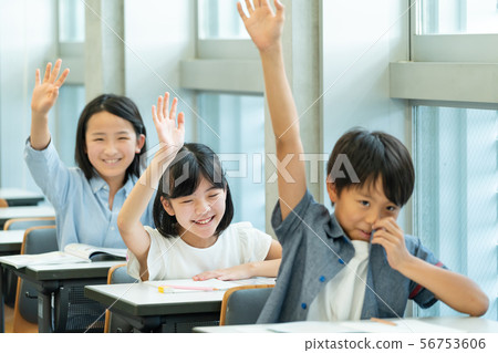 小學學校班級課堂學校生活形象 56753606