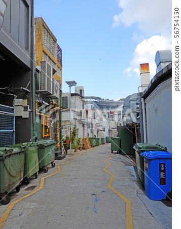 Alley  56754150