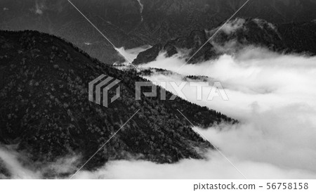 山景（雲海） 56758158