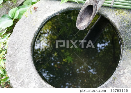 寺廟的一角 寺廟的一角 56765136