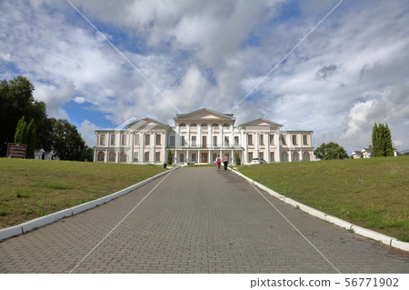 Manor in the village of Dubrovitsy, Russia Manor in the village of Dubrovitsy, Russia 56771902