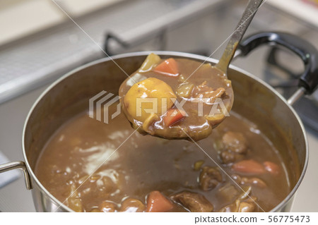 [Curry making] 56775473