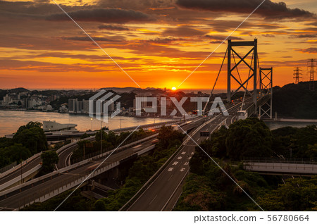 Kanmon Bridge and sunset 56780664