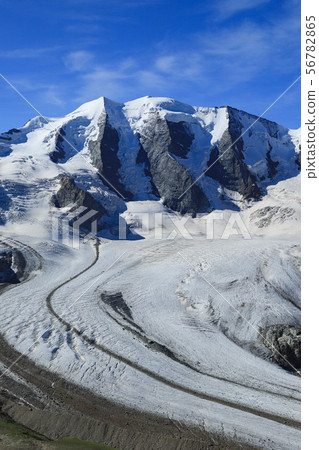 Diavolezza觀點的Pitz Bernina Morteratsch冰川 Diavolezza觀點的Pitz Bernina Morteratsch冰川 56782865