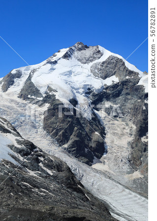 Diavolezza觀點的Pitz Bernina Morteratsch冰川 Diavolezza觀點的Pitz Bernina Morteratsch冰川 56782891