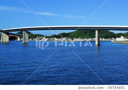 Ushibuka港口,鹿兒島縣長島往返渡輪碼頭,天草市,熊本縣周圍的風景 Ushibuka港口,鹿兒島縣長島往返渡輪碼頭,天草市,熊本縣周圍的風景 56784891