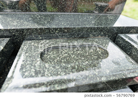 墳墓碗（含水） 56790769