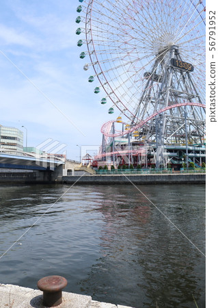 Ferris Wheel of Yokohama Cosmo World 56791952
