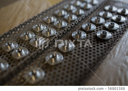 Parts processing 56801388