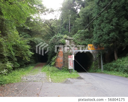 Yamanaka Tunnel (Hokuriku Main Line Old Line) 56804175